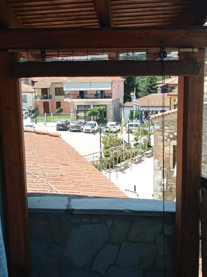 Σοφίτα Η Αετοφωλια Attic The Eagle'S Nest Apartment Arnaia