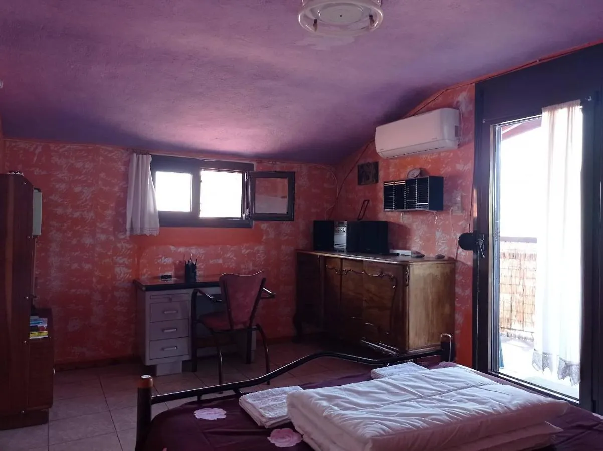 Σοφίτα Η Αετοφωλια Attic The Eagle'S Nest Apartment Arnaia